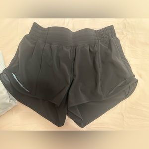 Lululemon Hotty hot shorts